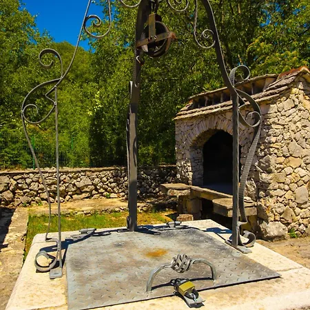 Villa Idol Prapatnica